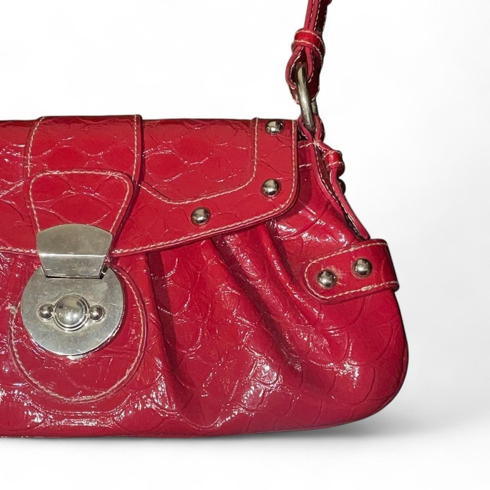Bisou Bisou Red faux patent leather (PVC) Shoulder handbag with silver accents - Picture 2 of 6